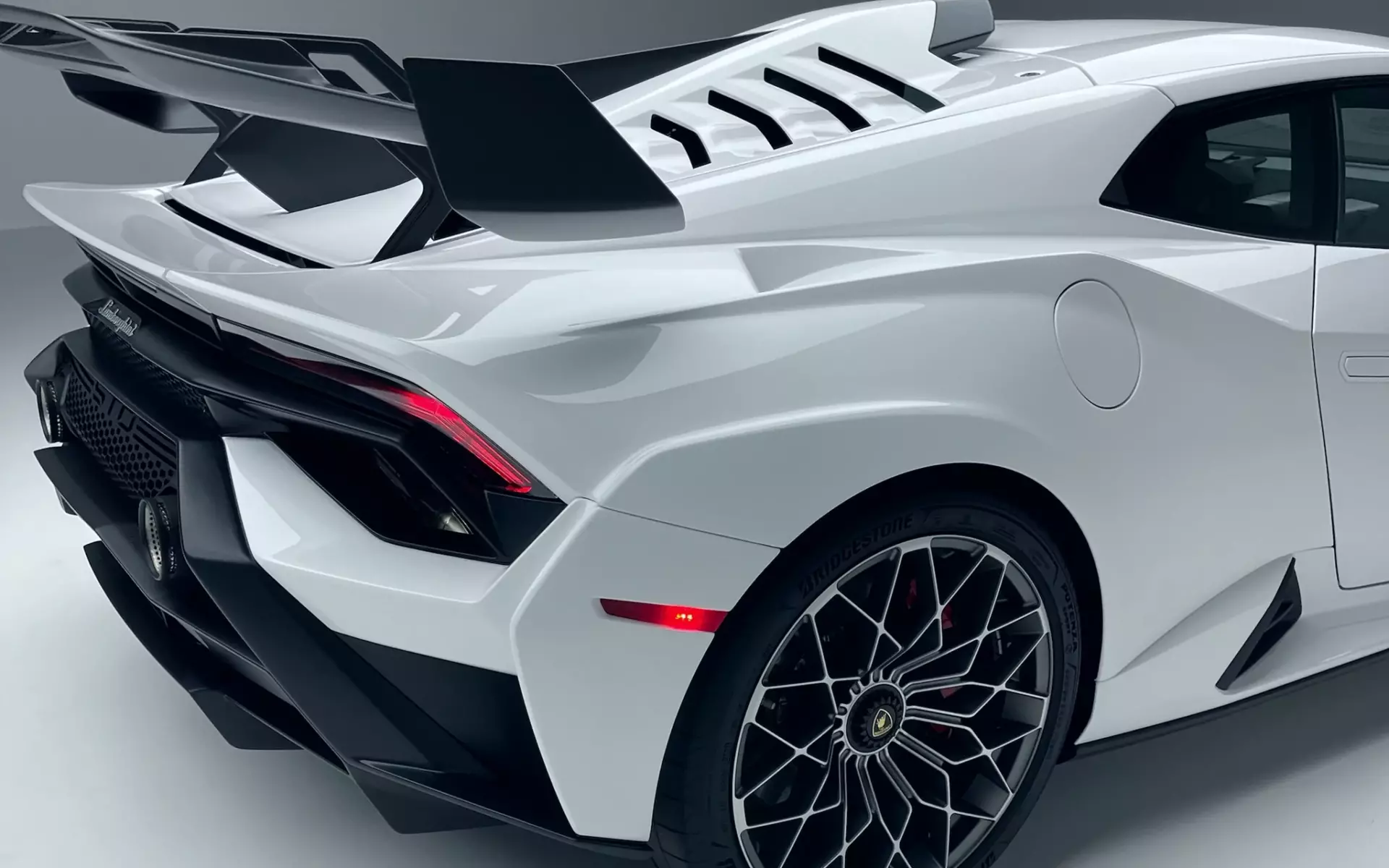 VF Engineering 2021-2022 Lamborghini Huracan STO HEX ECU Tuning Software